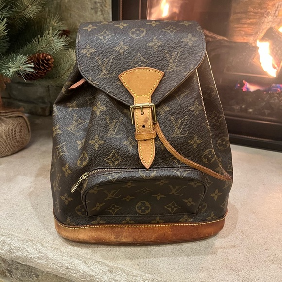 Authentic Louis Vuitton montsouris PM monogram backpack - Picture 1 of 10